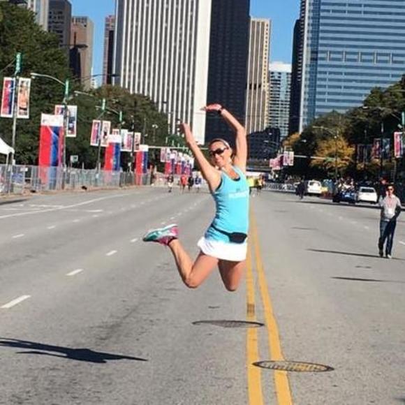 Meet your Posher, Jennifer - Picture 1 of 1